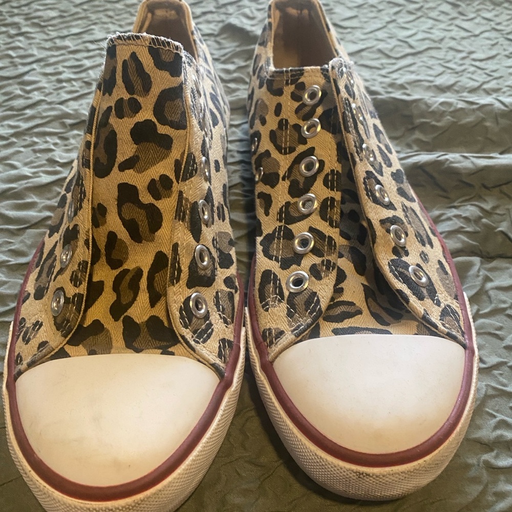 Leopard Print Slip-On Canvas Sneakers - Tan